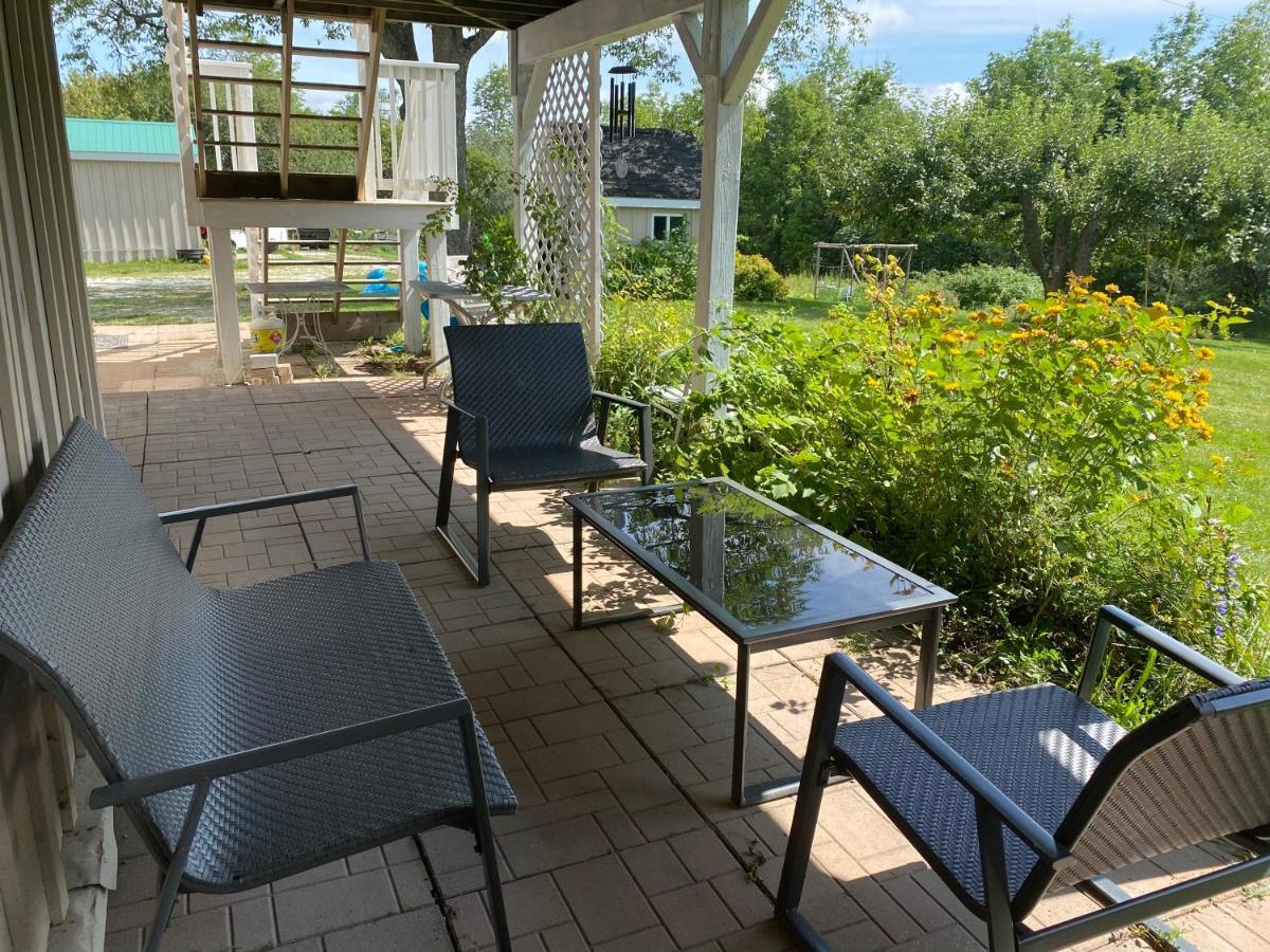 The Glen Huron Inn Duntroon Exterior foto